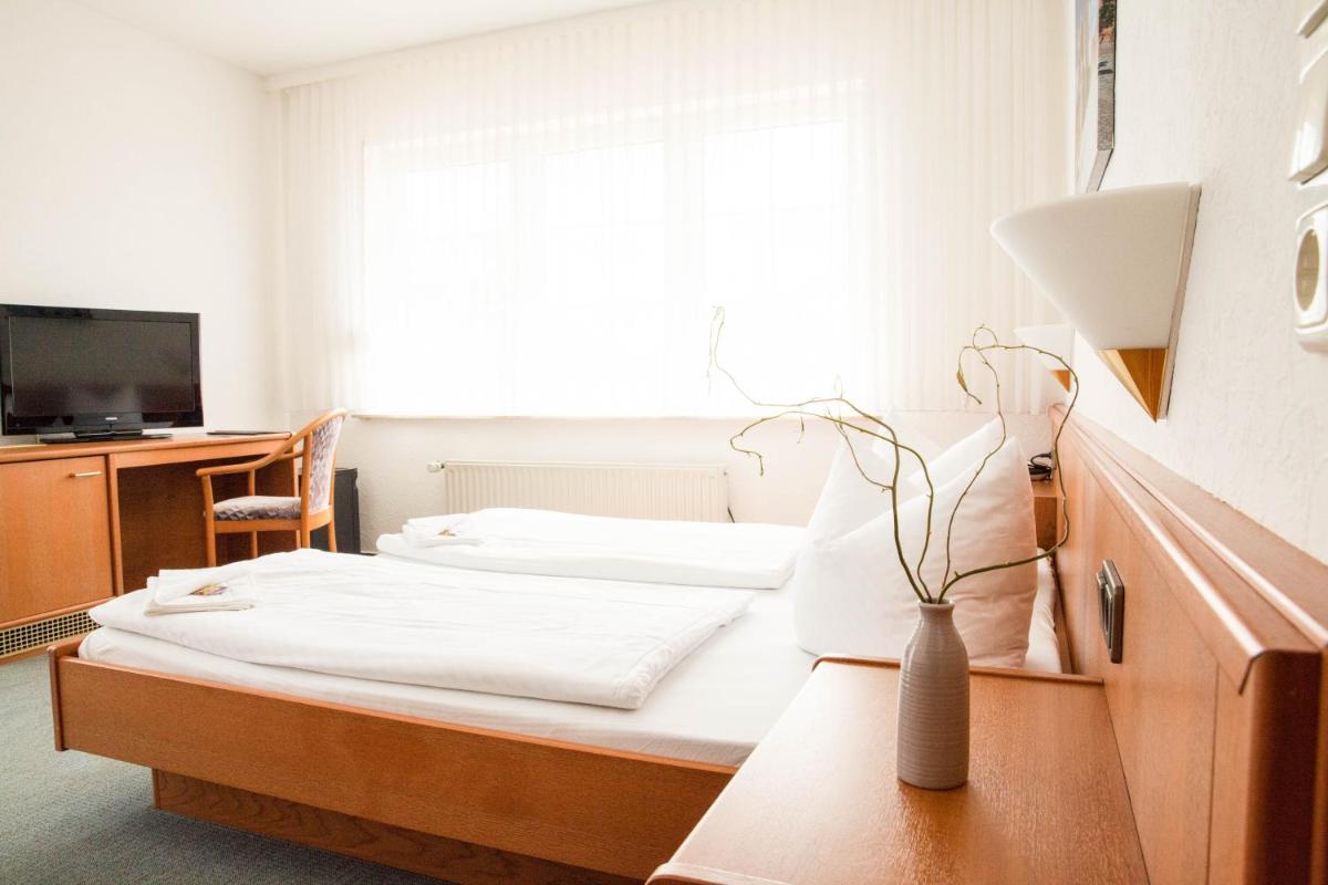 Hotel Am Meilenstein - Housity