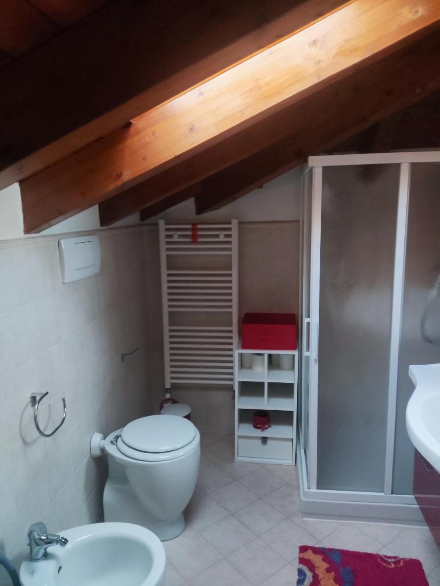 Villa Dina - Housity