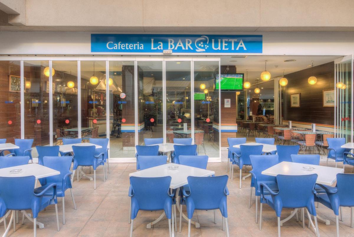 Un restaurante o sitio para comer en Hotel Beatriz Playa & Spa
