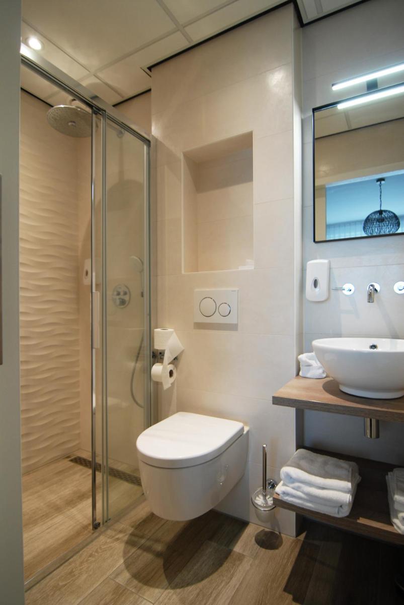 Hotel Inkelshoes - Housity