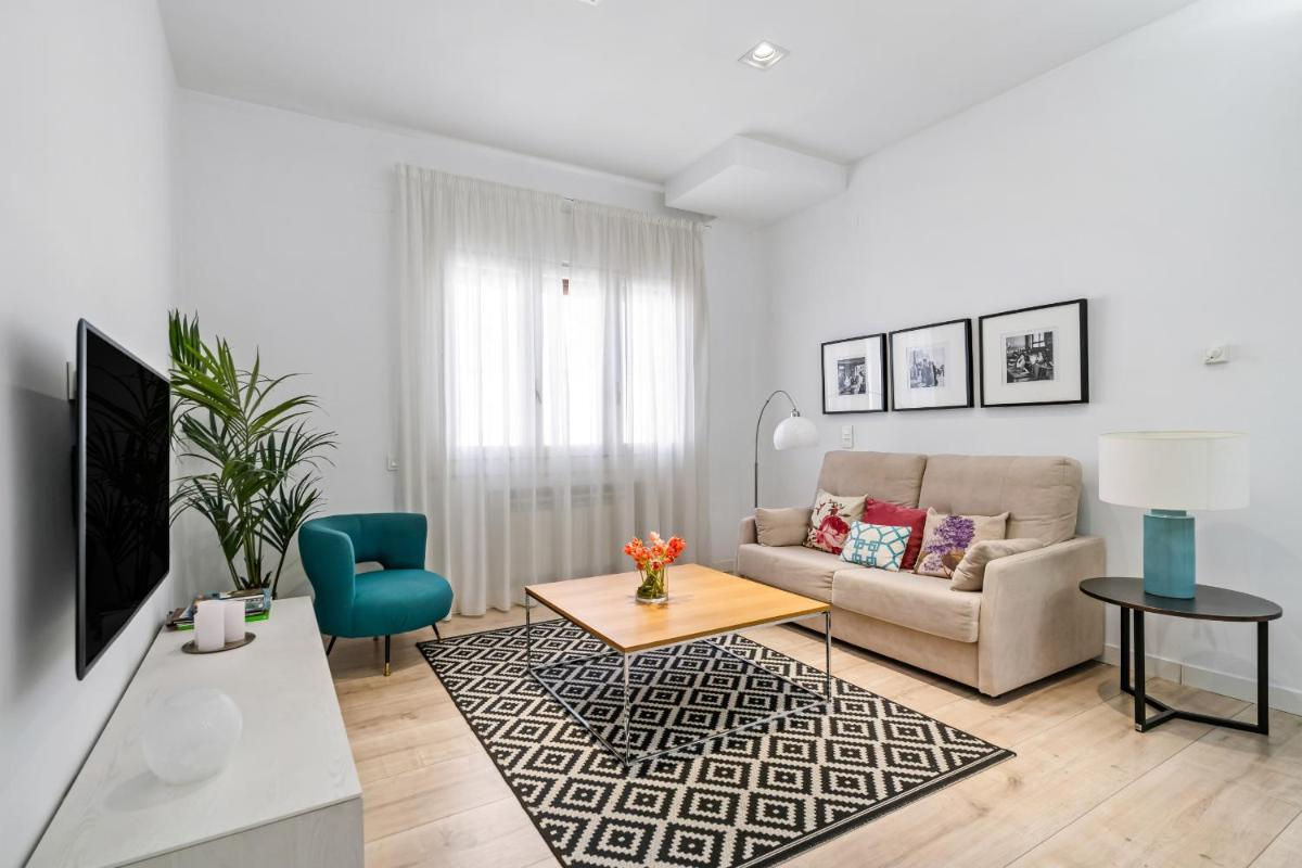 Parliament View Apartamento de Gran Lujo 6 Pax en Las Cortes Alquiler Temporal - Housity