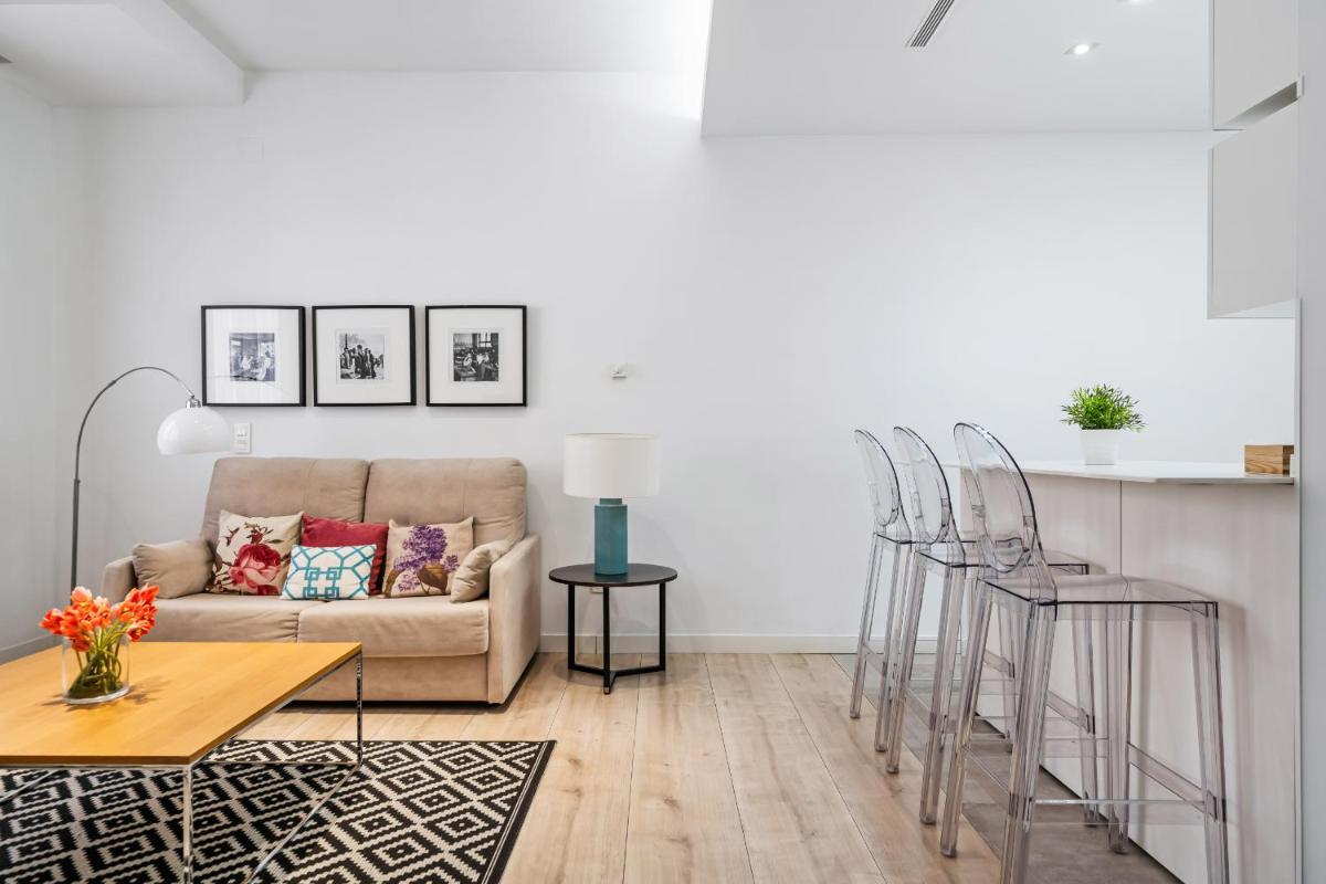 Parliament View Apartamento de Gran Lujo 6 Pax en Las Cortes Alquiler Temporal - Housity