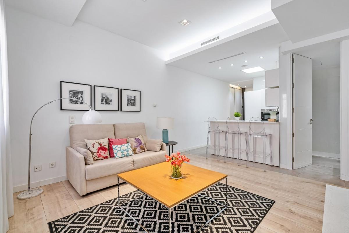 Parliament View Apartamento de Gran Lujo 6 Pax en Las Cortes Alquiler Temporal - Housity