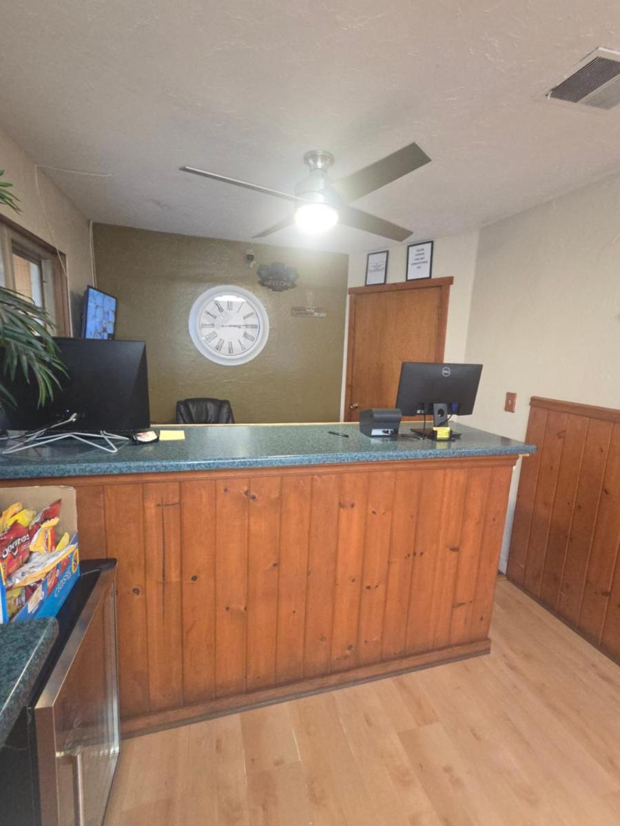 PAYSON INN & Suites - Housity