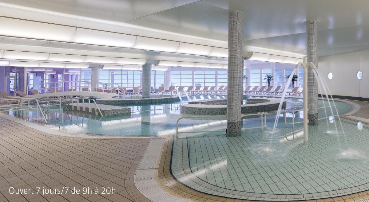 Piscine de l'établissement Alliance Pornic Hôtel Thalasso & Spa ou située à proximité