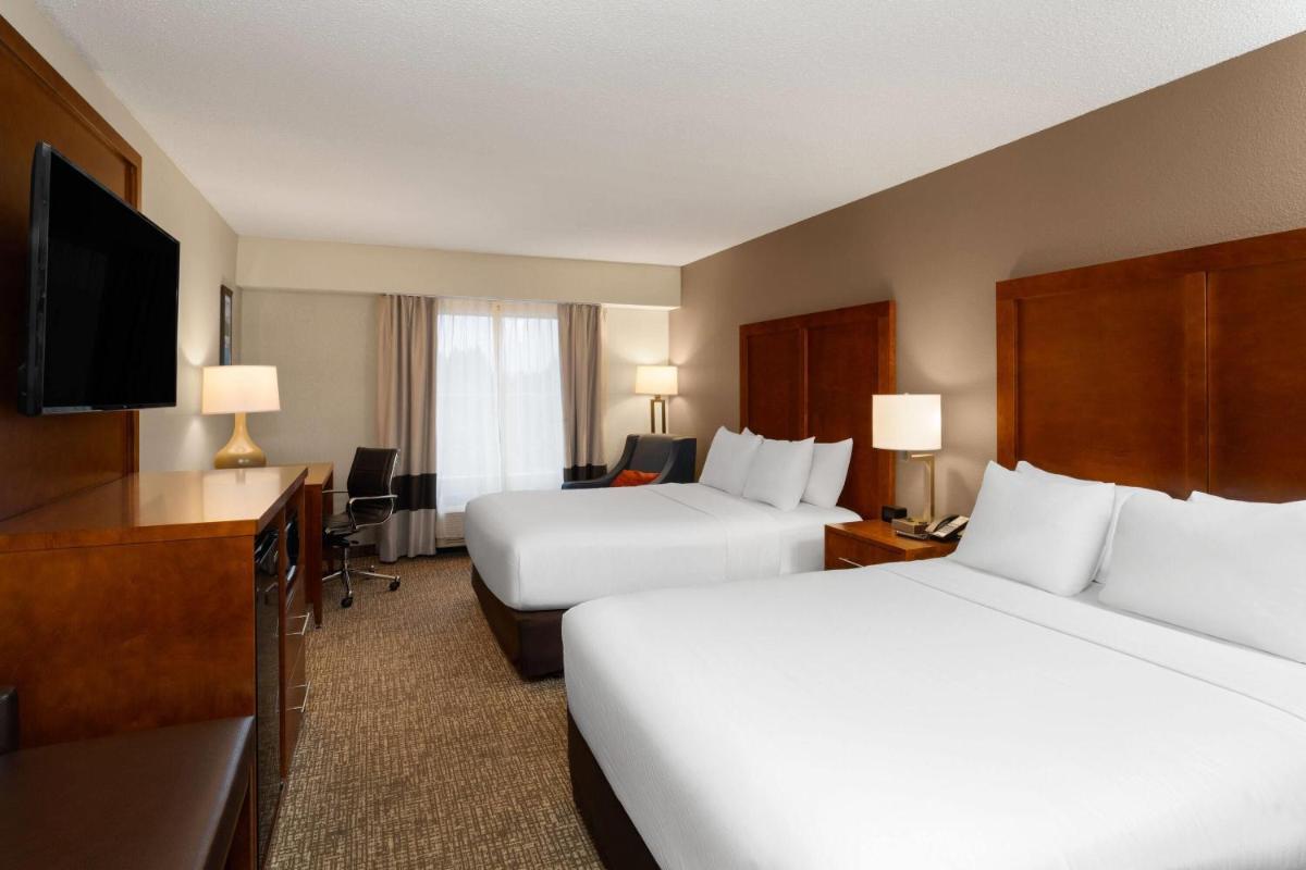Wingate by Wyndham Clearfield - Housity