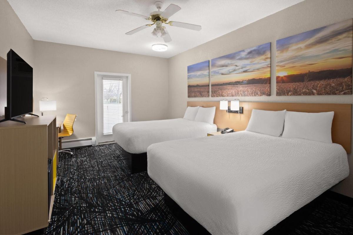 Days Inn by Wyndham Bad Axe - Housity