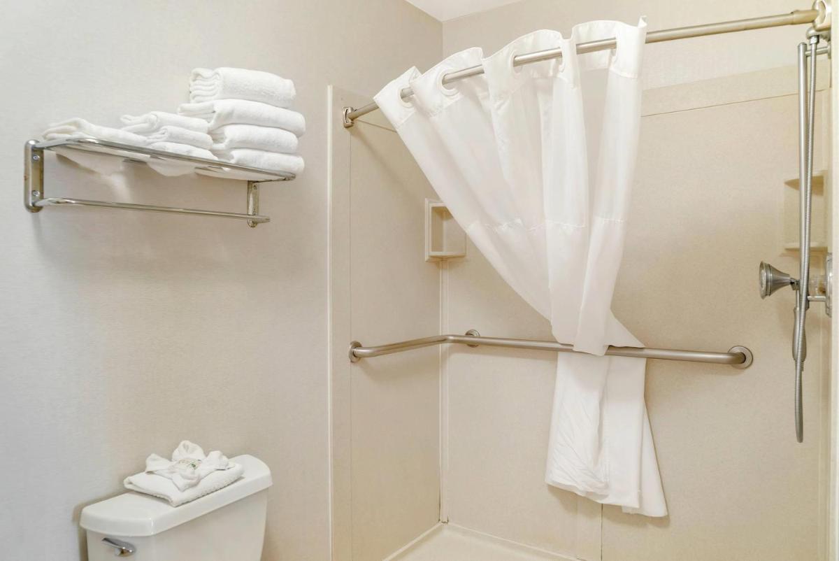 Quality Inn & Suites Monroe - Housity