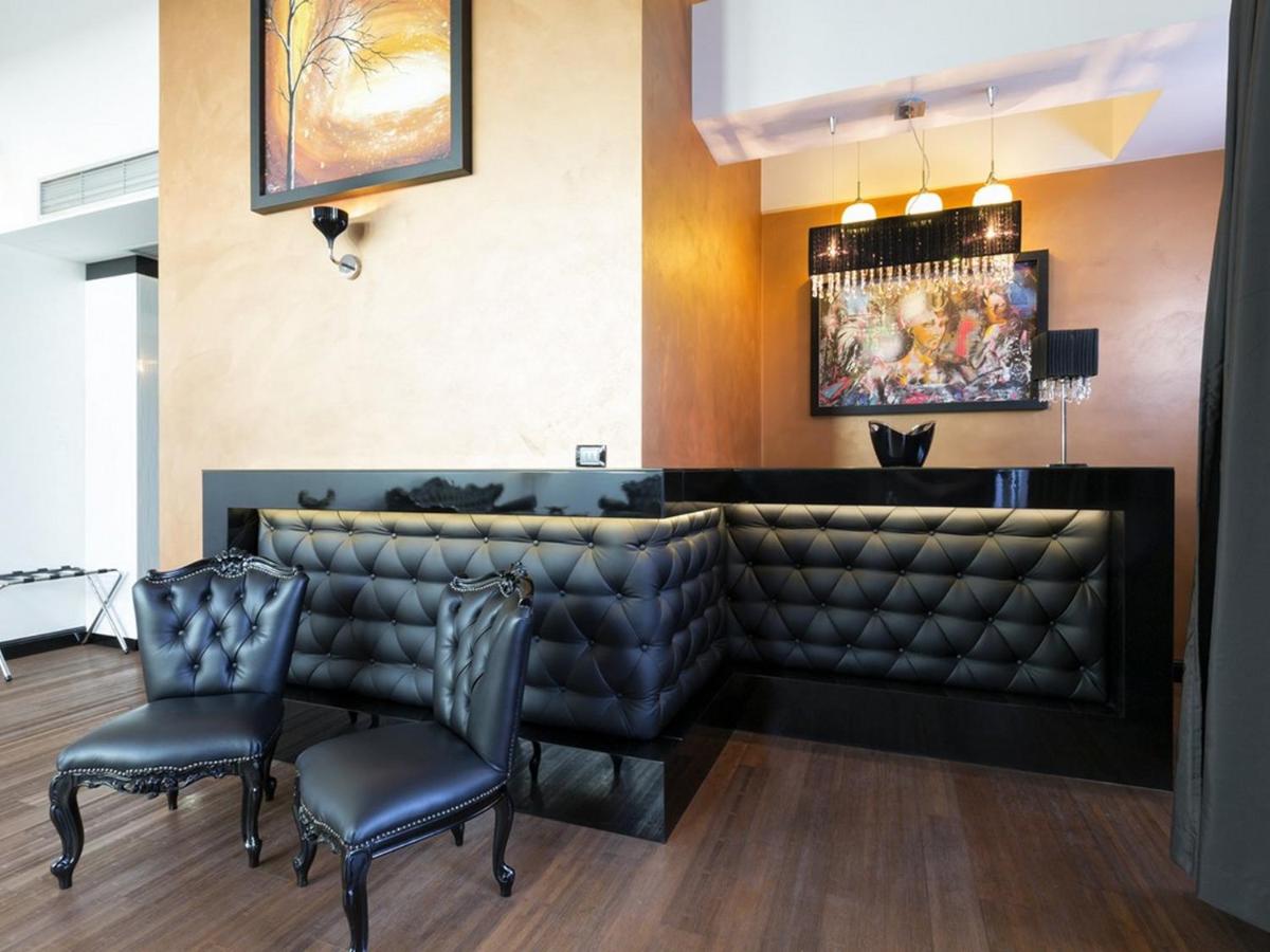 Nova City Garni Hotel Signature Collection - Housity