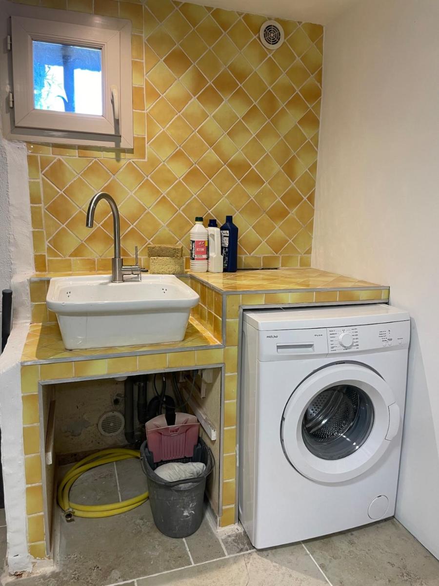 Apartment in L'Isle-sur-la-Sorgue with parking - Housity