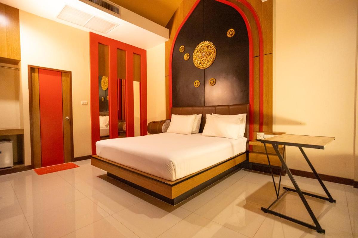 โรงแรมบ้านสวนรีสอร์ท ชลบุรี - Housity