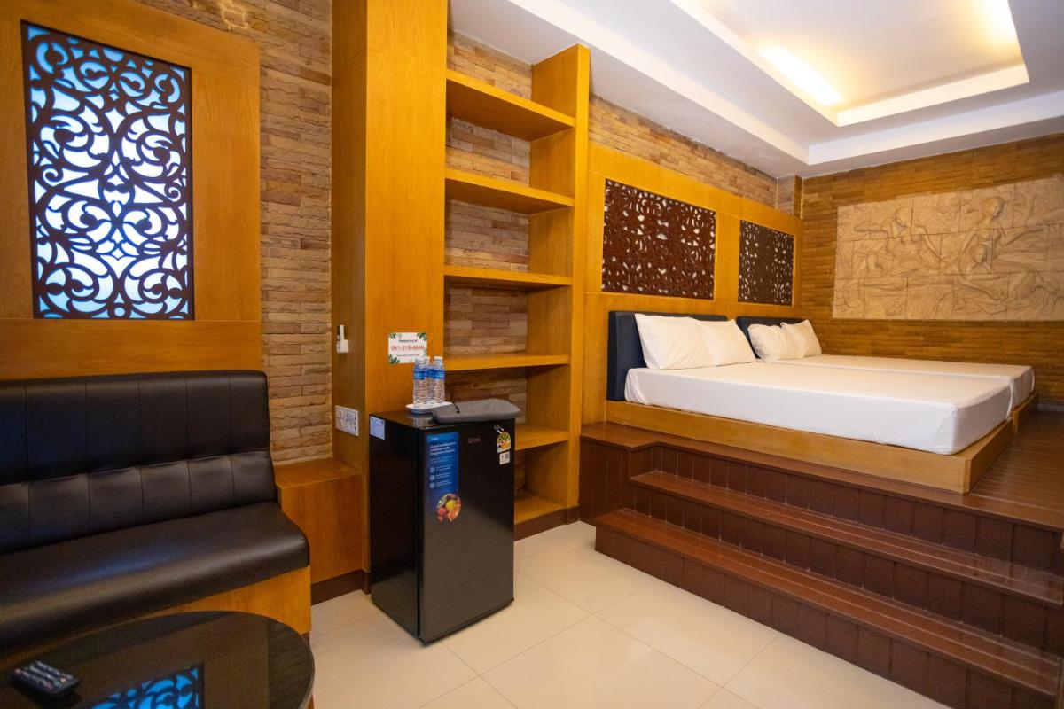 โรงแรมบ้านสวนรีสอร์ท ชลบุรี - Housity