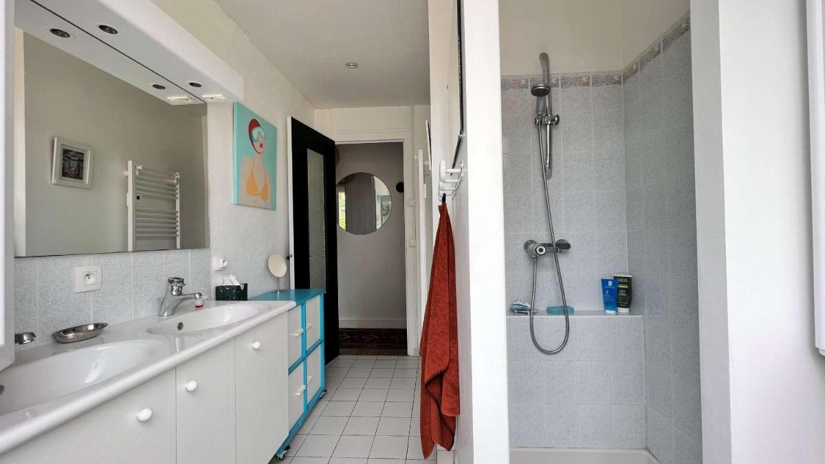 Charmante maison avec annexe - jardin - parking - proche plages - Housity