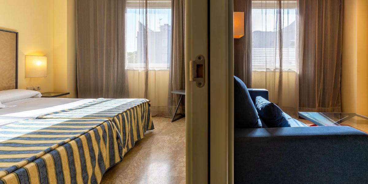Apartamentos Vértice Sevilla Aljarafe - Housity