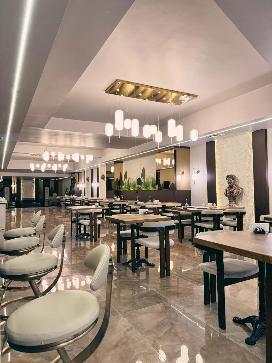 Alberello Otel - Housity