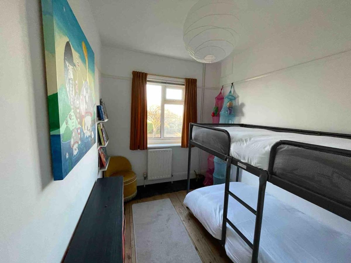 Seaview House, Westgate Family Getaway - Housity
