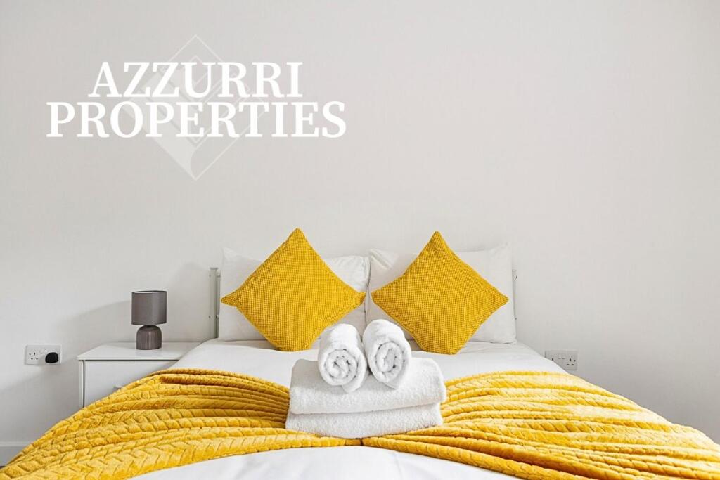 Monthly Stays at Walworth Road by Azzurri Properties Short Lets Accommodation London - Housity