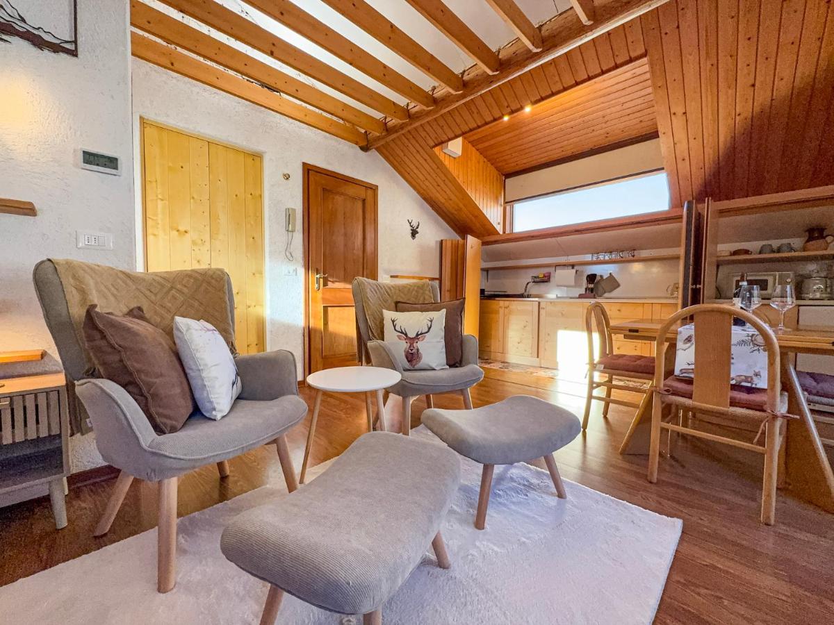 Casa Alpina - in pieno centro a due passi dal lago - Housity