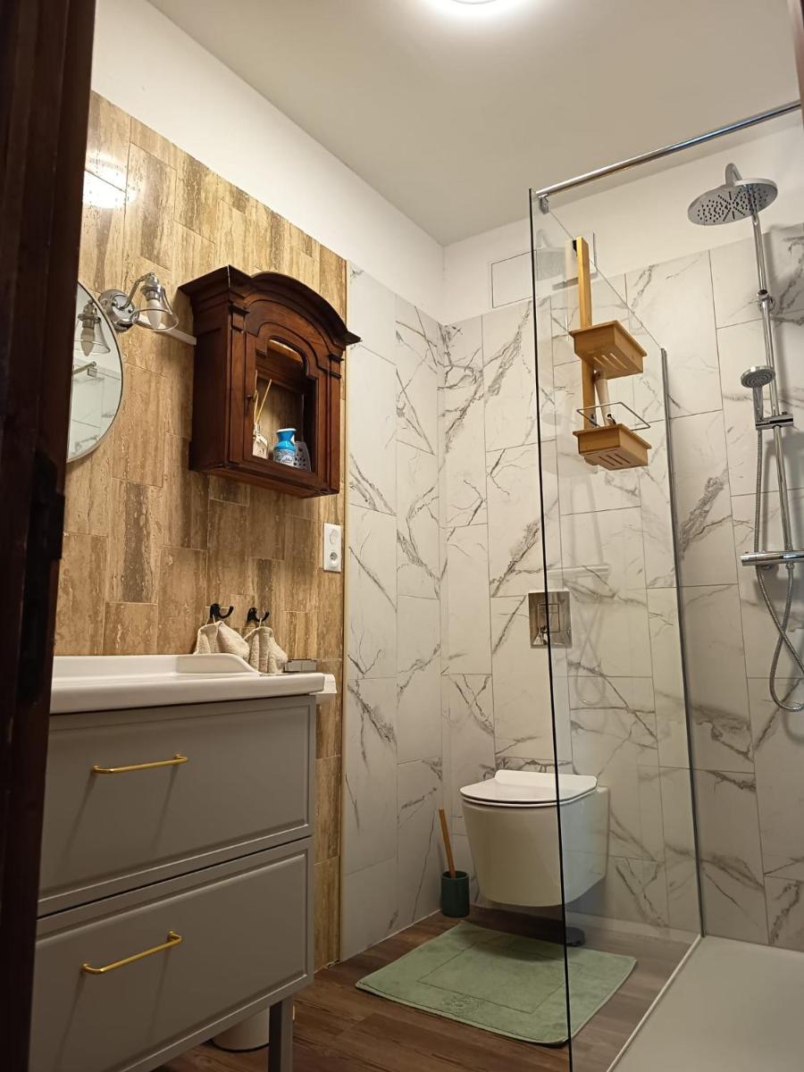 Domaine Le Verger Kleinschalige B&B met groot zwembad en buitenkeuken - Housity
