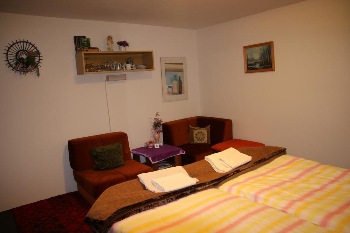 Penzion Valovi - Housity