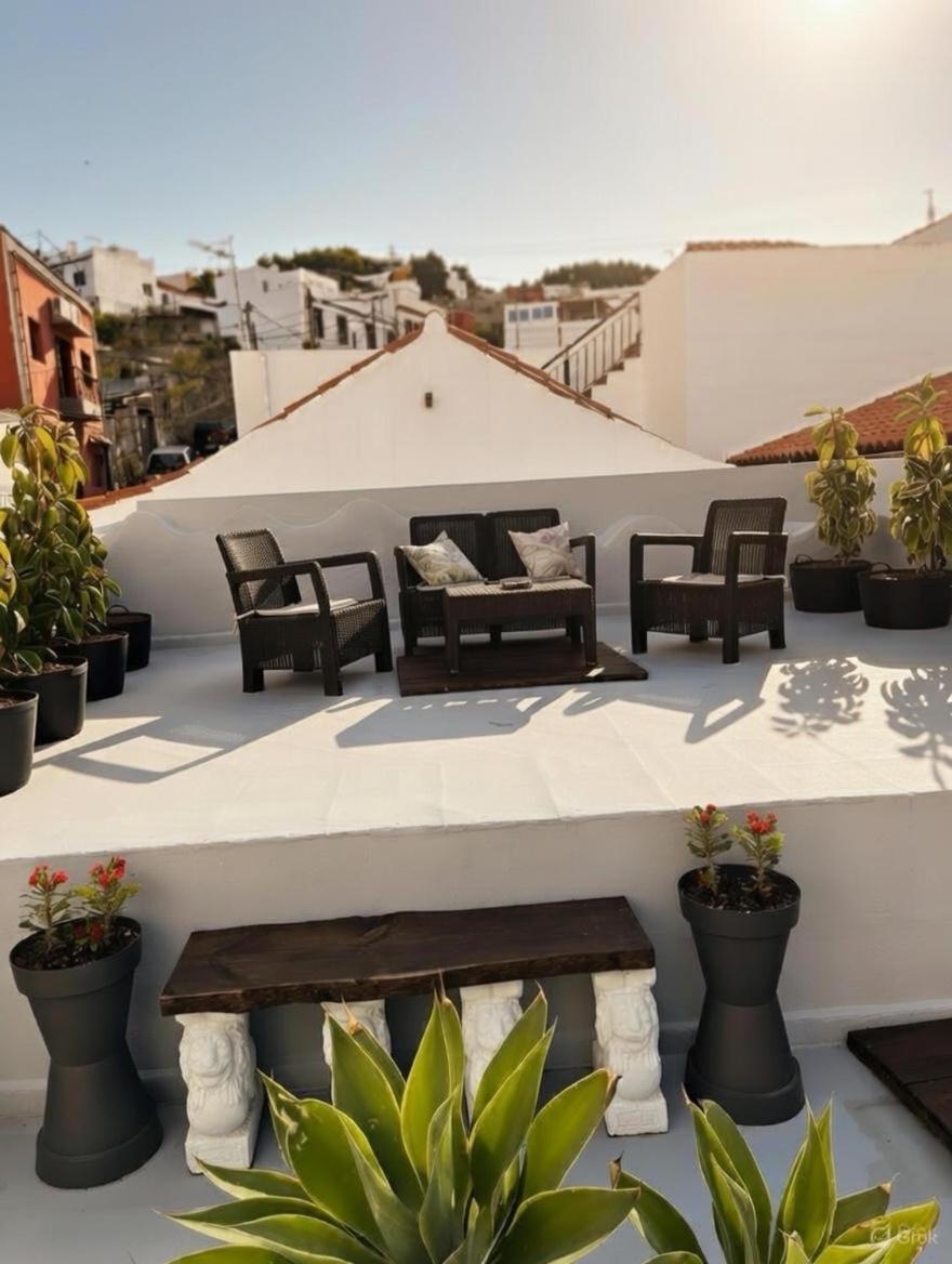 Plaza de la fuente Granadilla de Abona Tenerife sur Only Adults - Housity