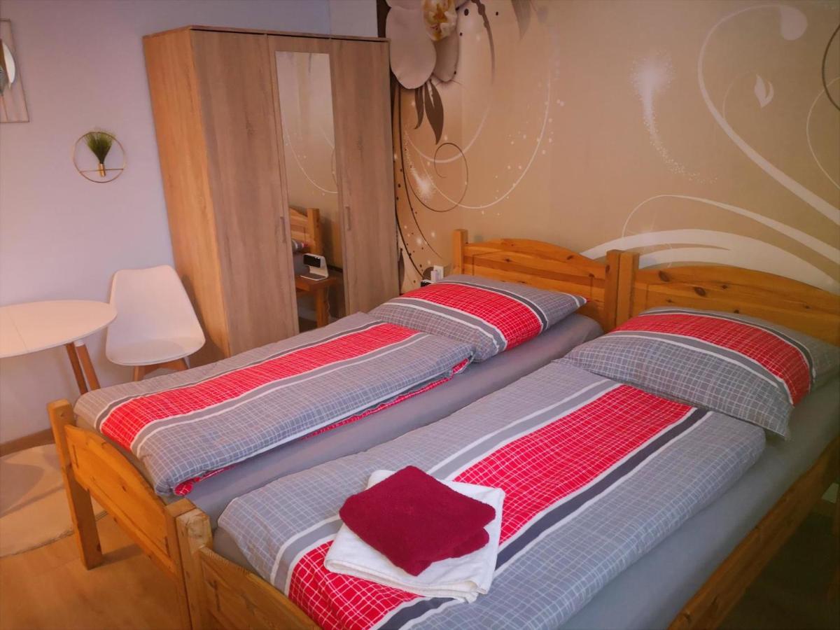 Ferienwohnung Dickes - Hizvo
