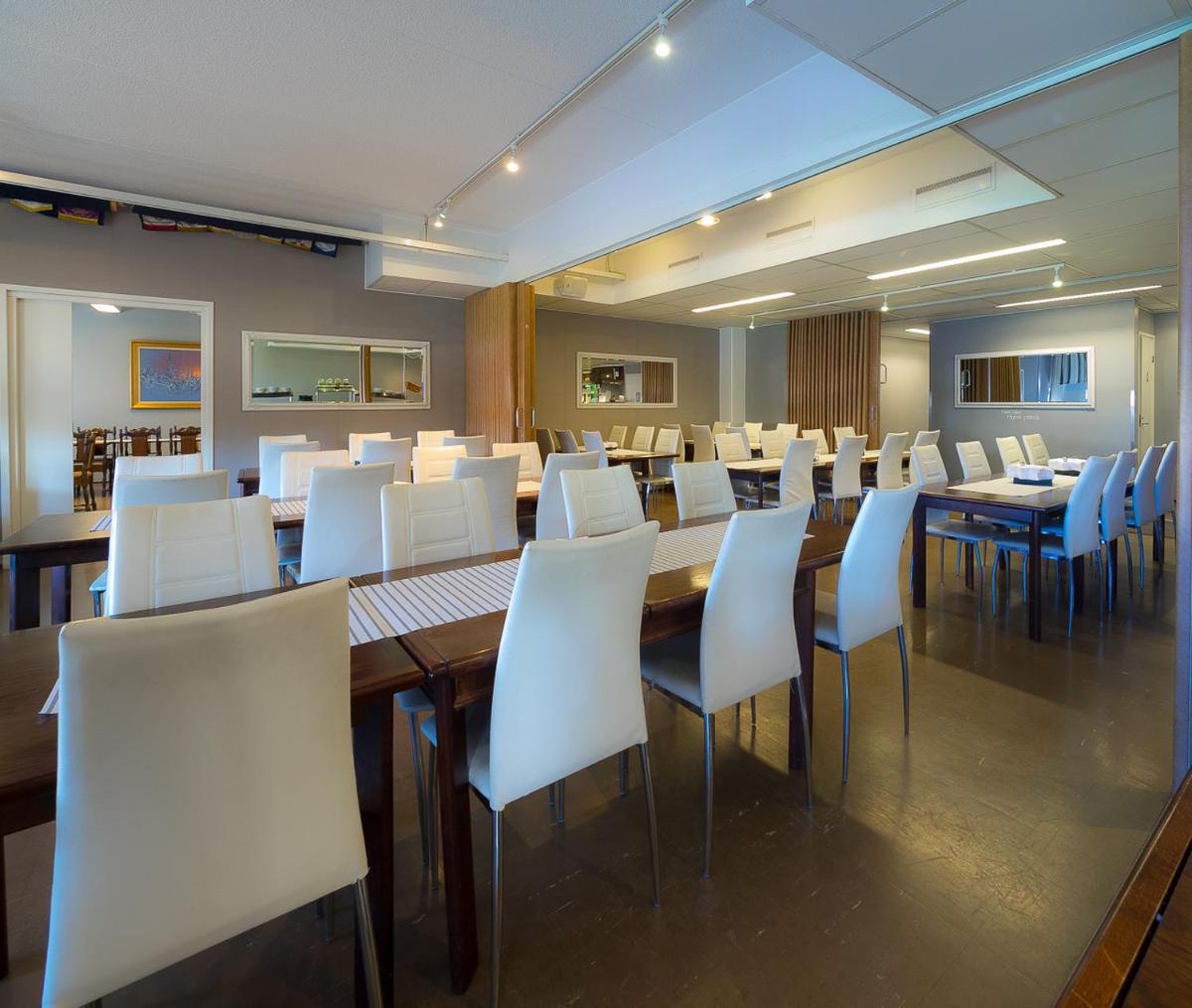 Hotelli & Ravintola Martinhovi - Housity