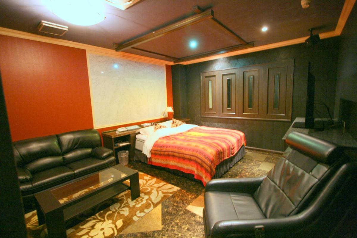 Hotel Sari Resort Takinoyashiro (Adults Only) - Housity
