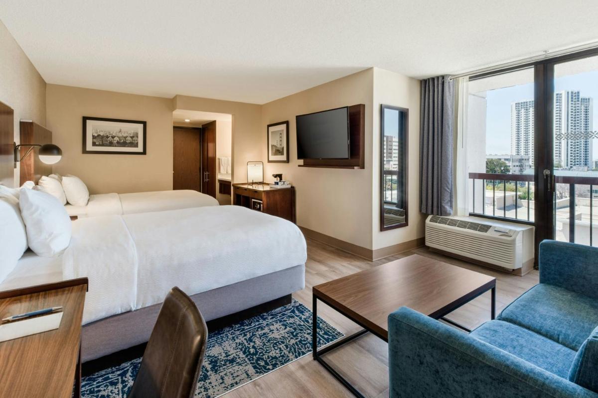 Four Points by Sheraton - San Francisco Bay Bridge - Housity