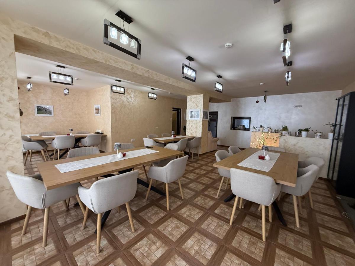 Pensiune Muntii Aninei - Housity