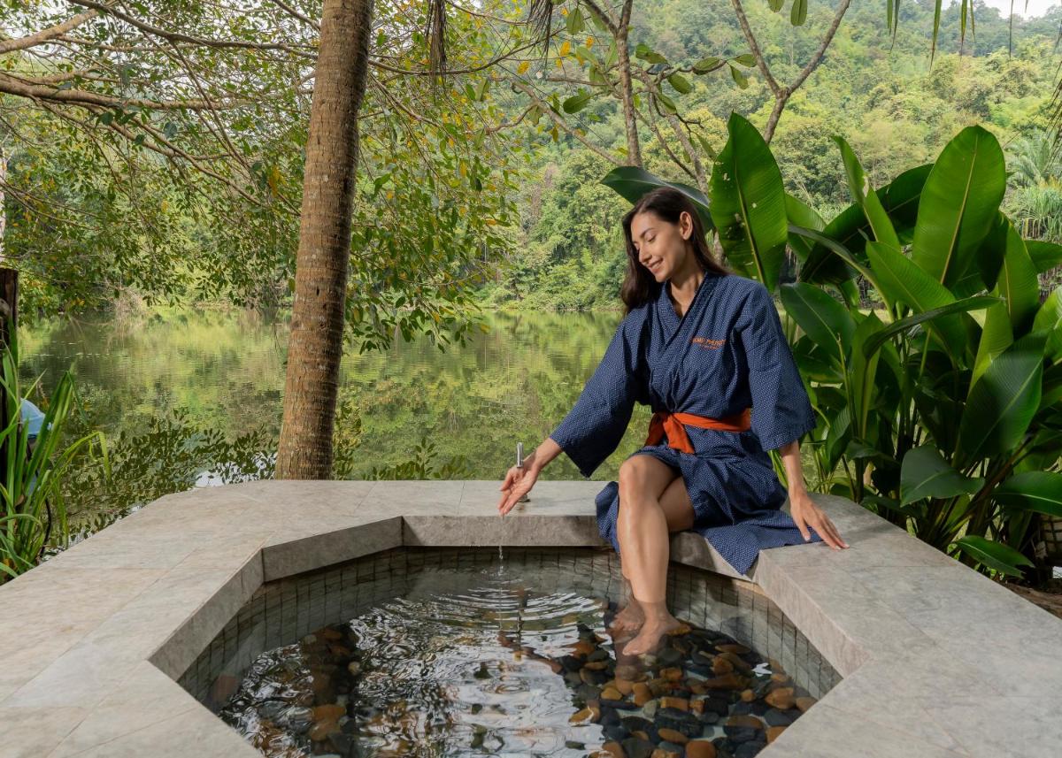 Home Phutoey River Kwai Hotspring & Nature Resort - Housity