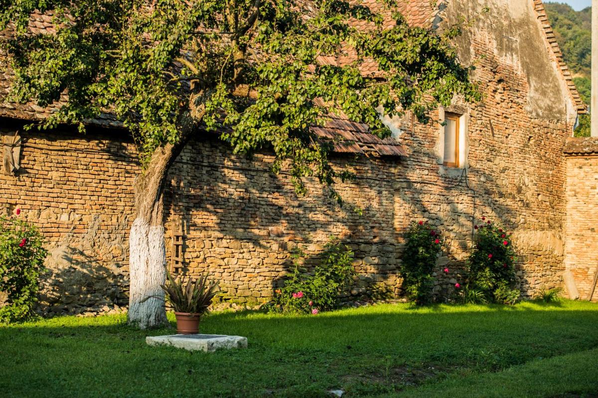 Cloasterf Haus - Housity