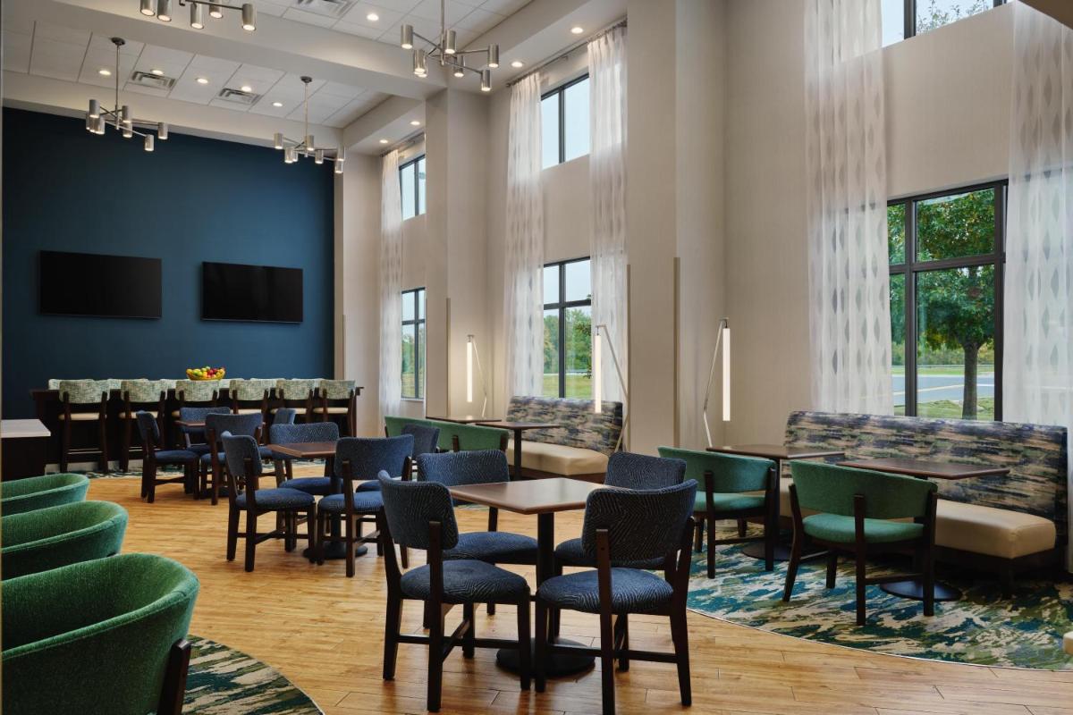 Hampton Inn Waynesboro - Housity