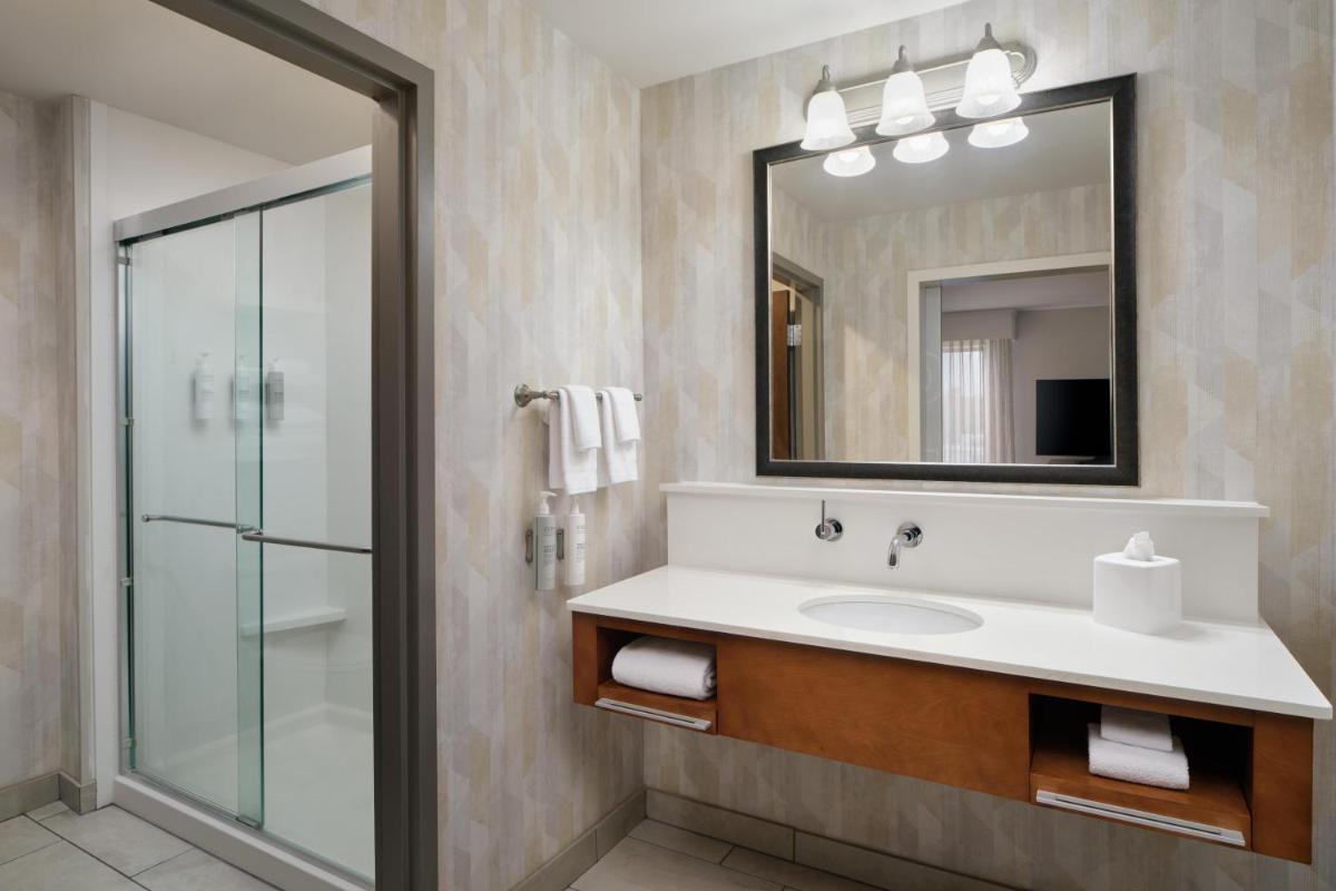 Hampton Inn Waynesboro - Housity