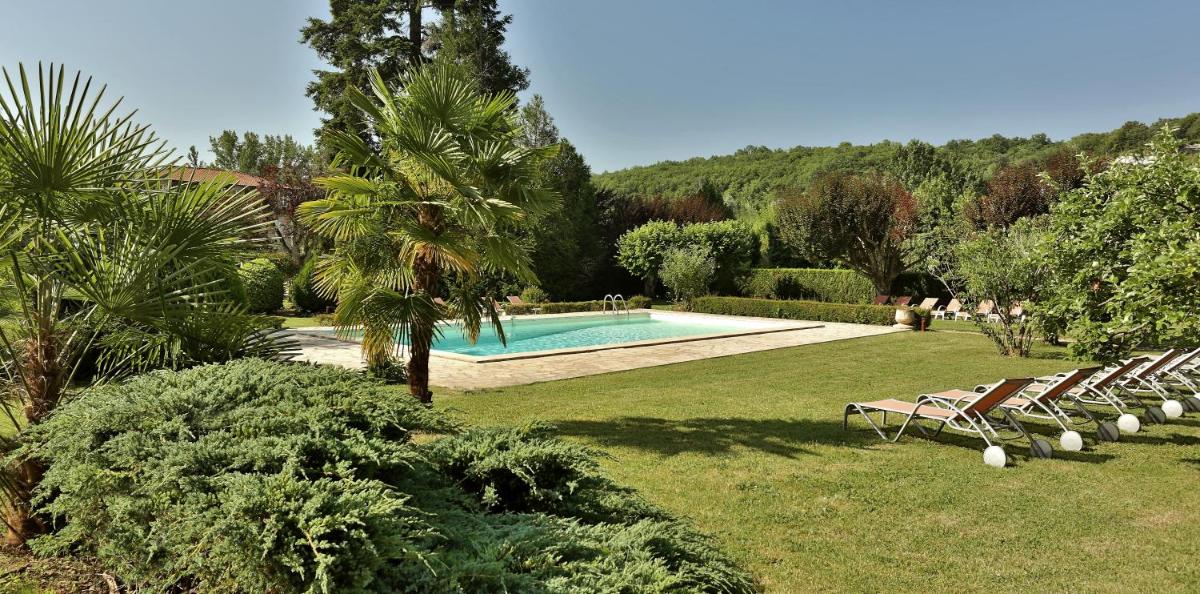 Piscine de l'établissement Les Glycines - Hôtel & Spa - Teritoria ou située à proximité