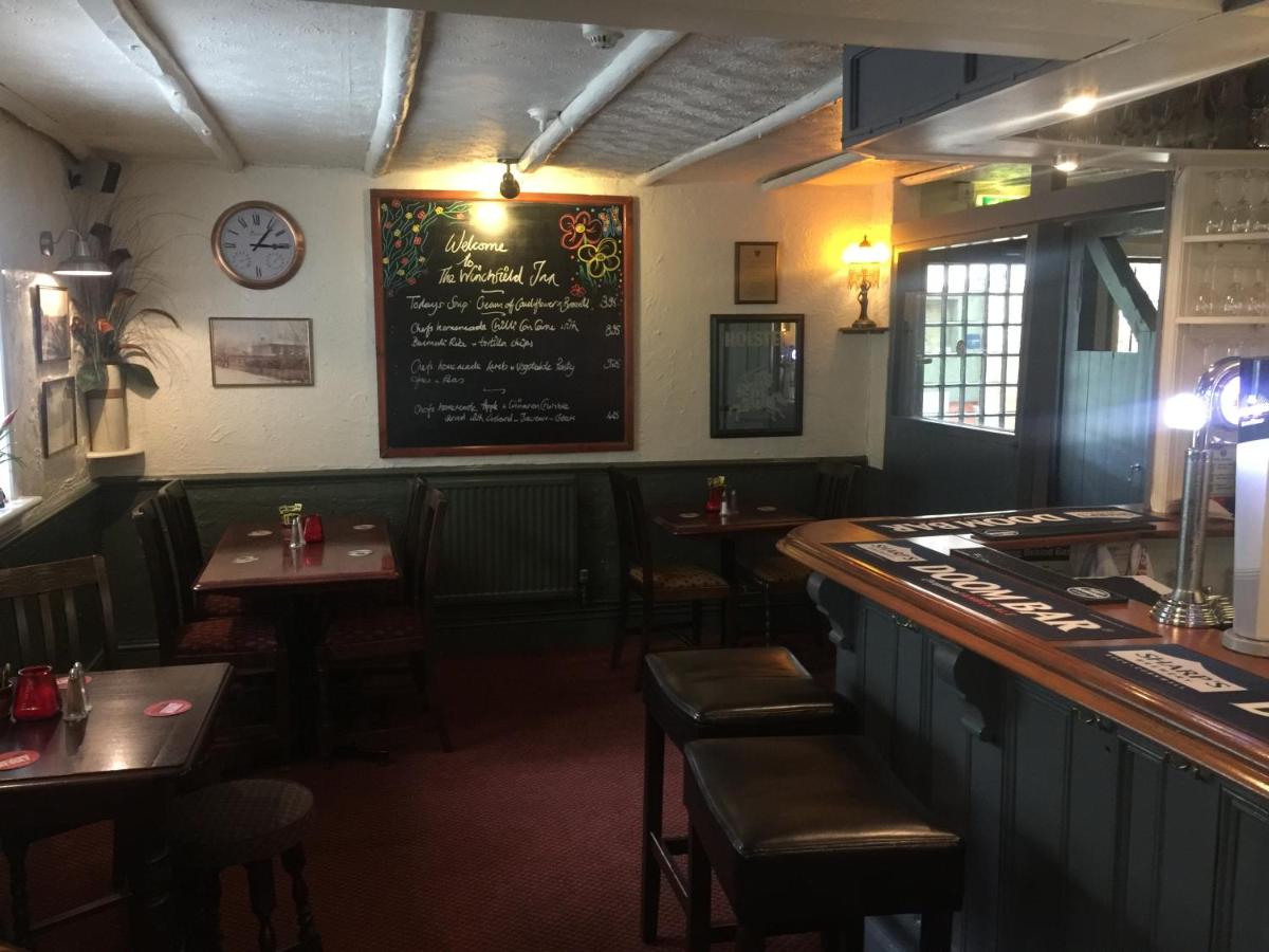 The Winchfield Inn - Housity