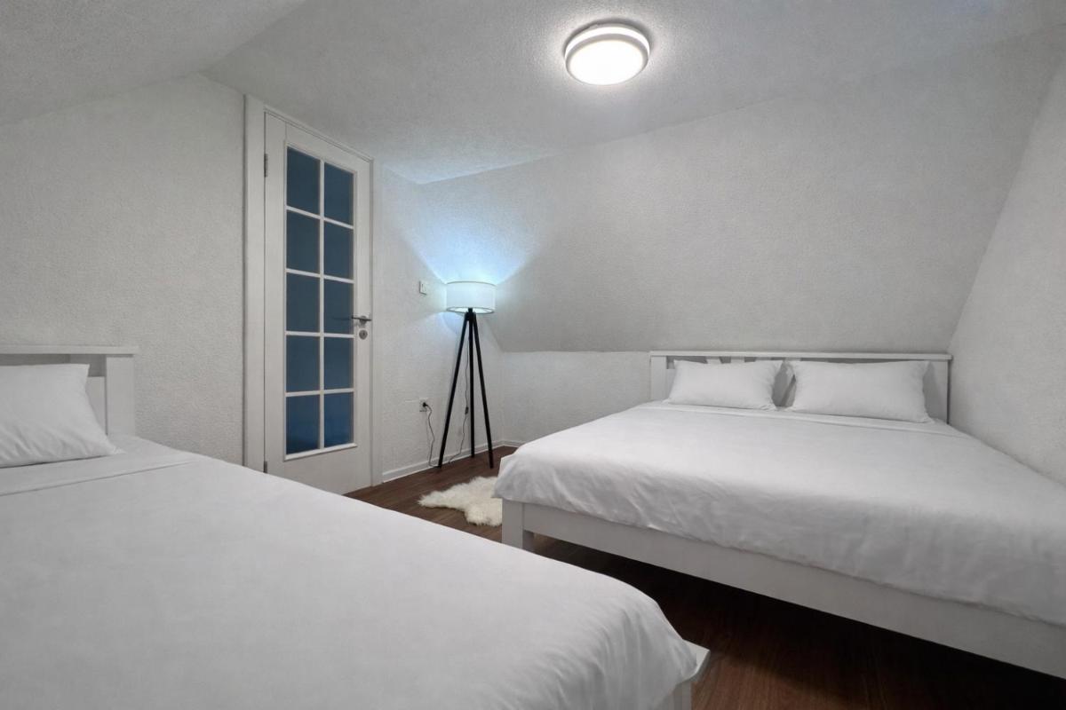 Guest house Lena Lukavica - Housity