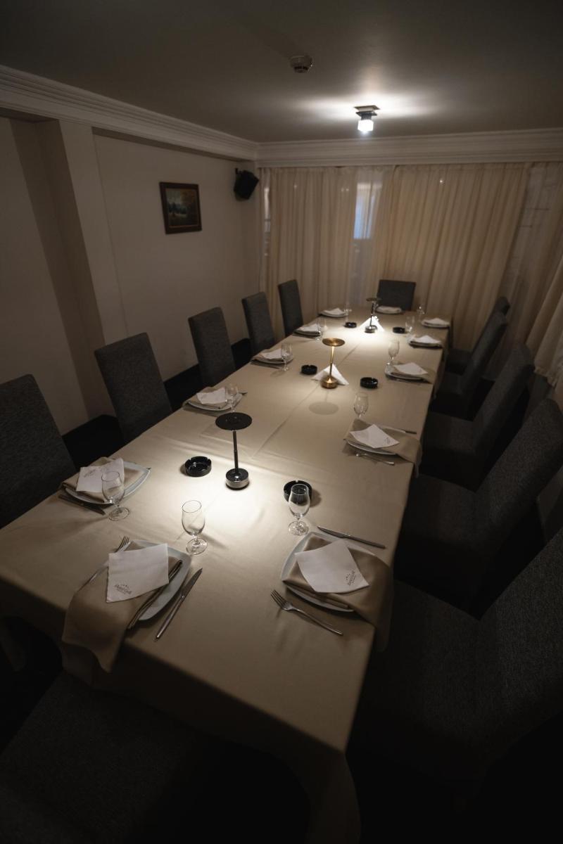 Hotel Golf Luxury - Housity