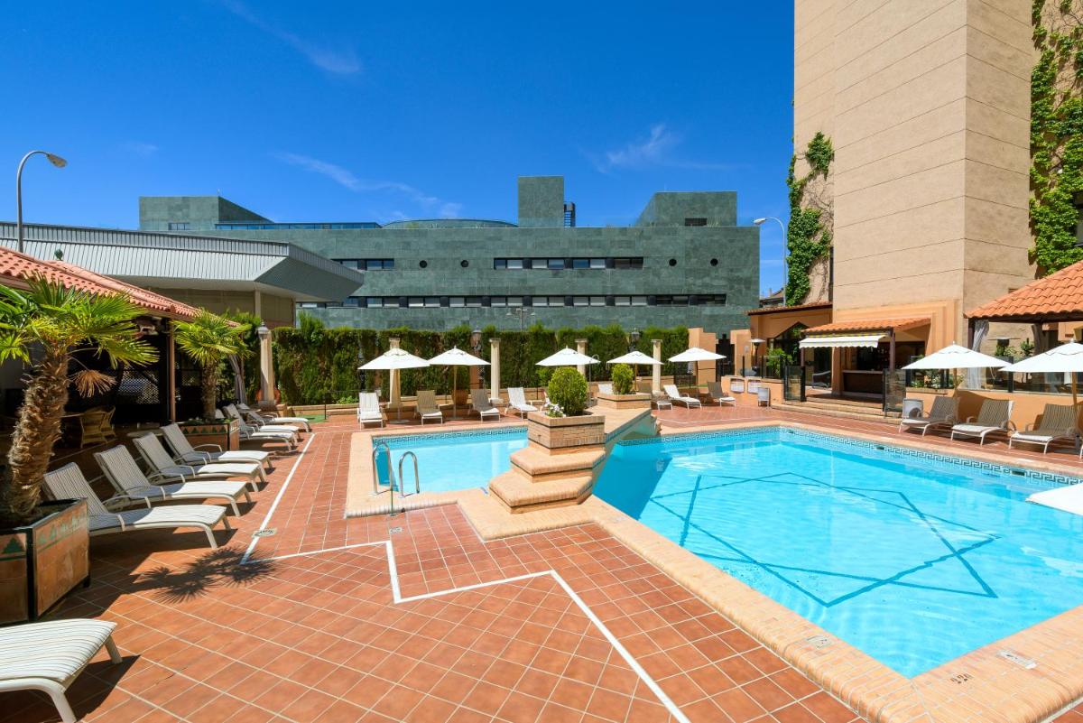 Hotel Saray - Housity