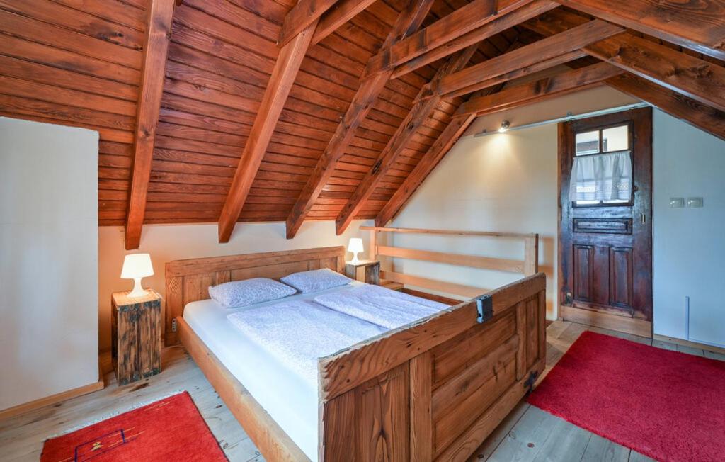 Holiday Home Luka 10 - Housity