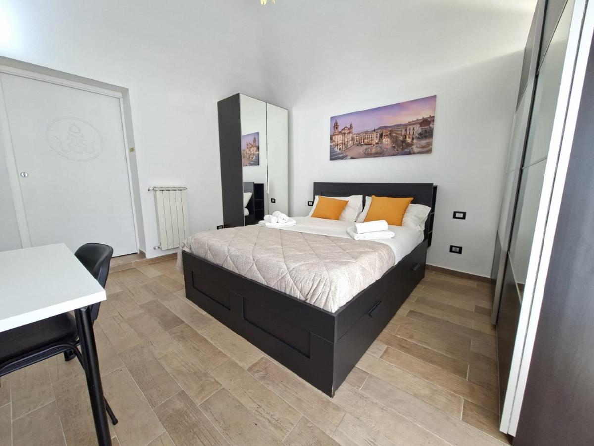 Central Post Office Guest House - Housity