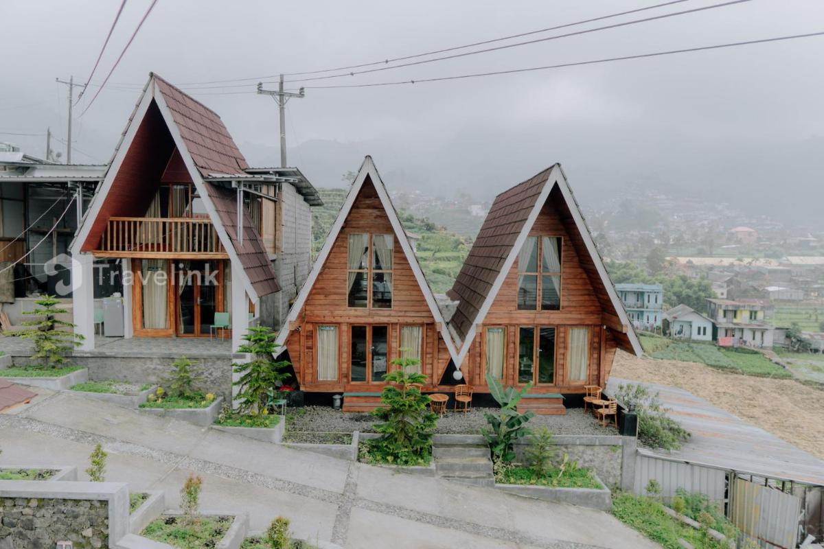 Zaada Villa Dieng Syariah By Travelink - Housity