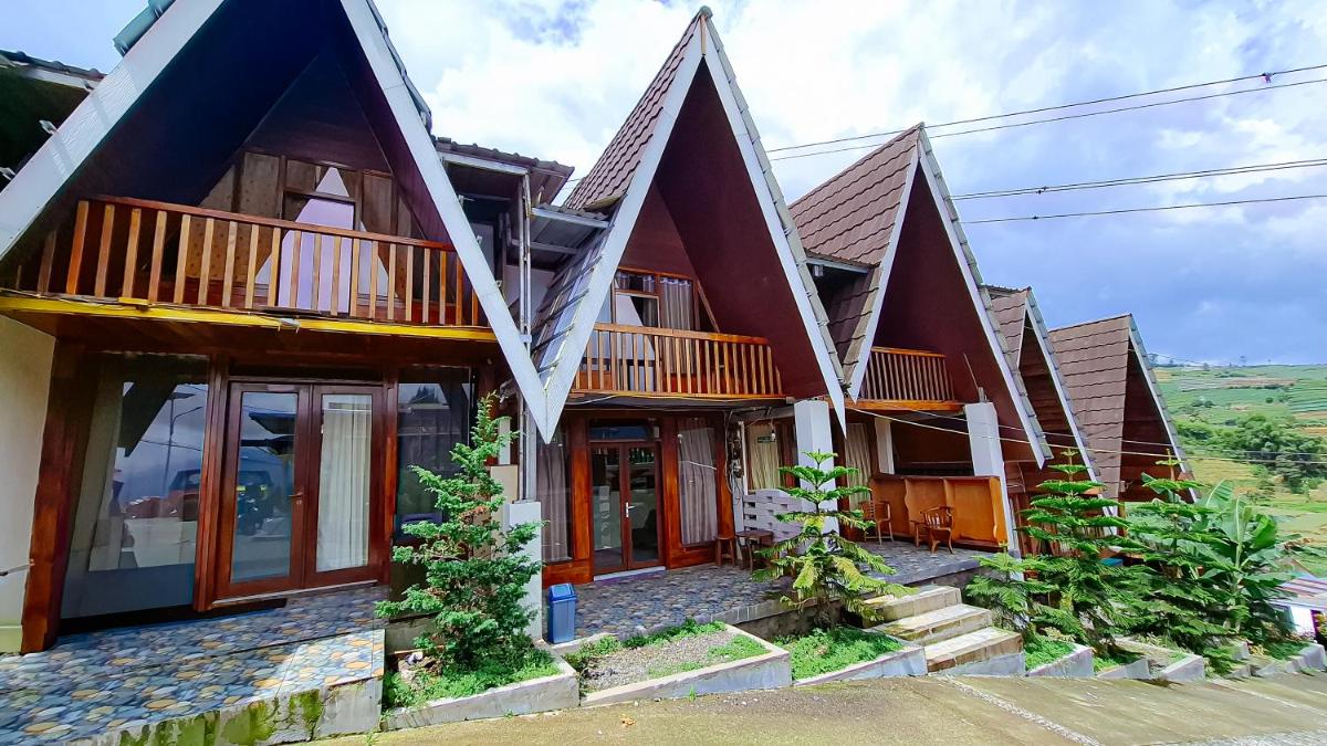 Zaada Villa Dieng Syariah By Travelink - Housity