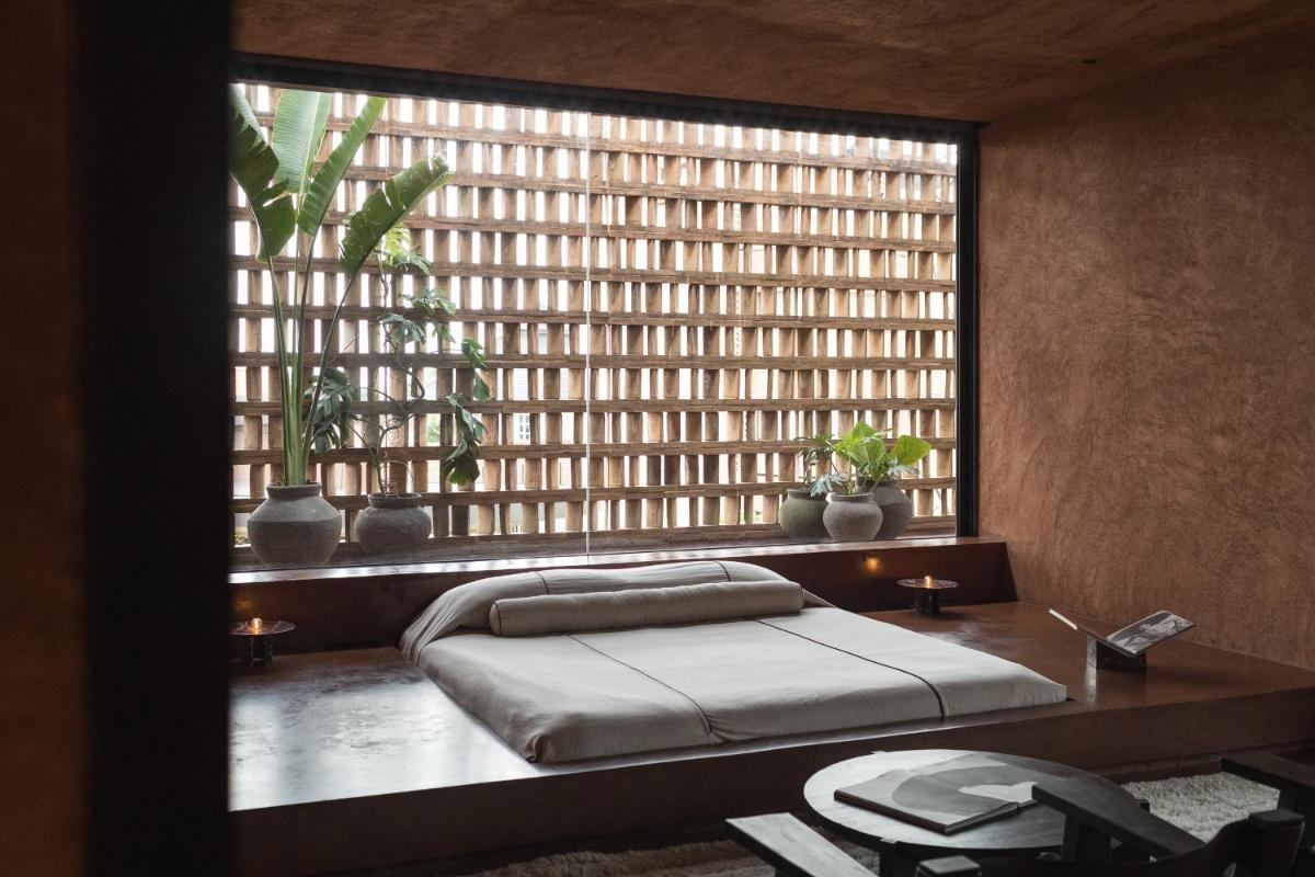 Further Hotel - Housity