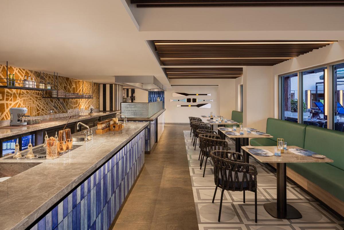 Courtyard by Marriott Ahmedabad - Housity