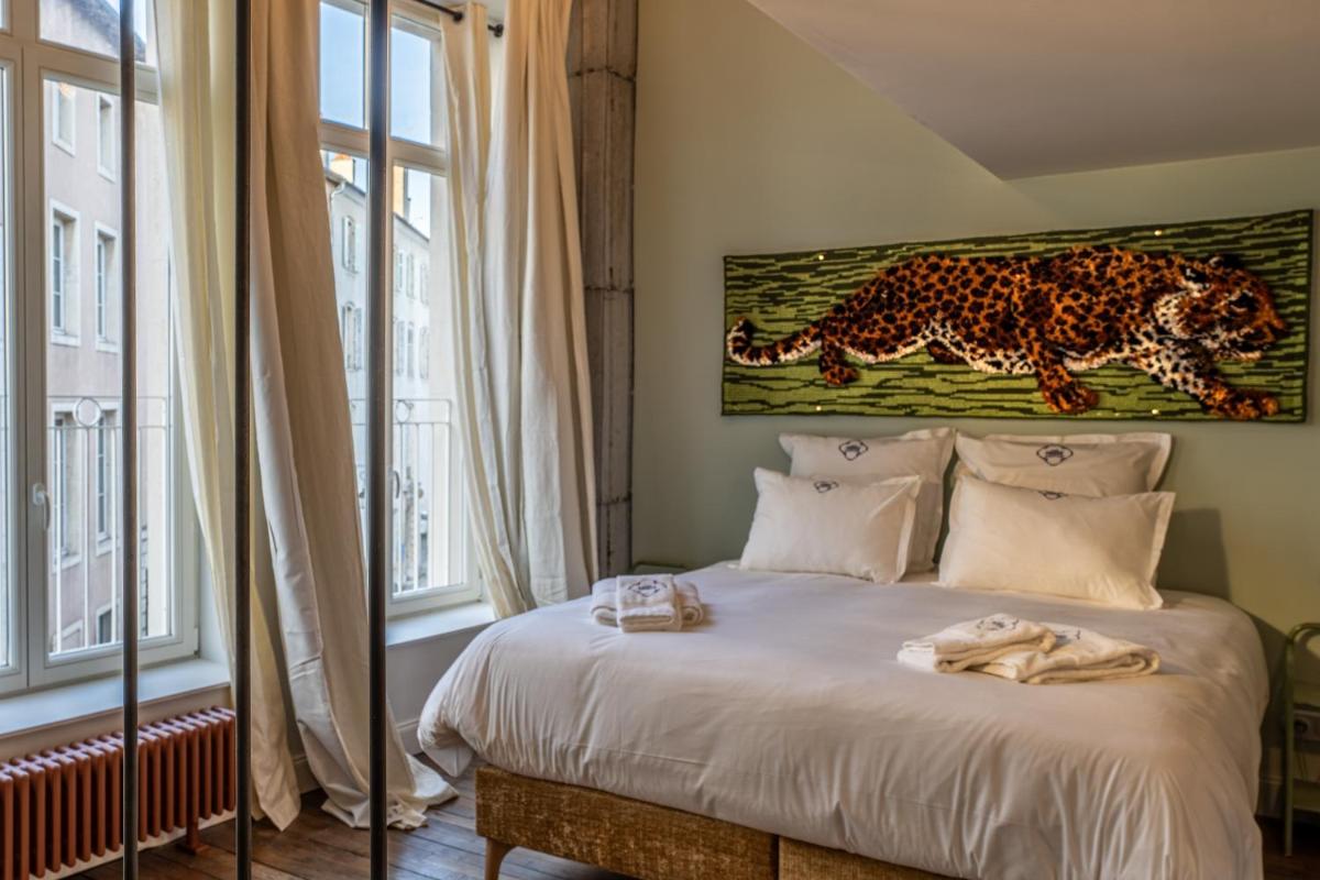 Suites 31Bis - Cinq suites d'architecte, entre héritage et design - Sauna - Nancy Centre - Housity