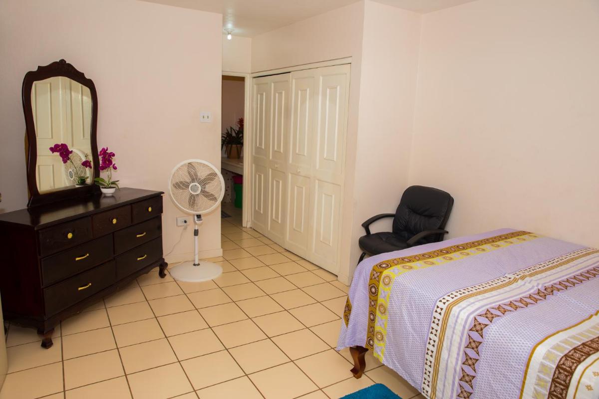 Suitetrails - Cozy Waterloo Apartment