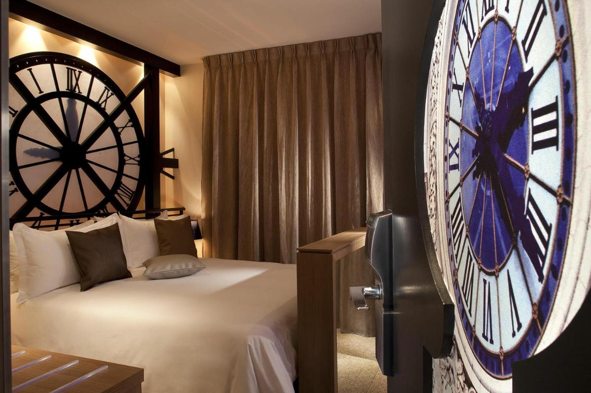Un ou plusieurs lits dans un hébergement de l'établissement Secret de Paris - Hotel & Spa