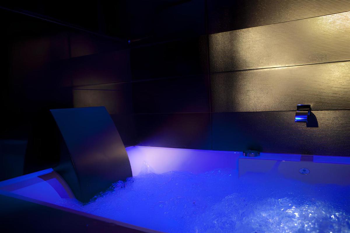 Photo de la galerie de l'établissement Secret de Paris - Hotel & Spa, à Paris