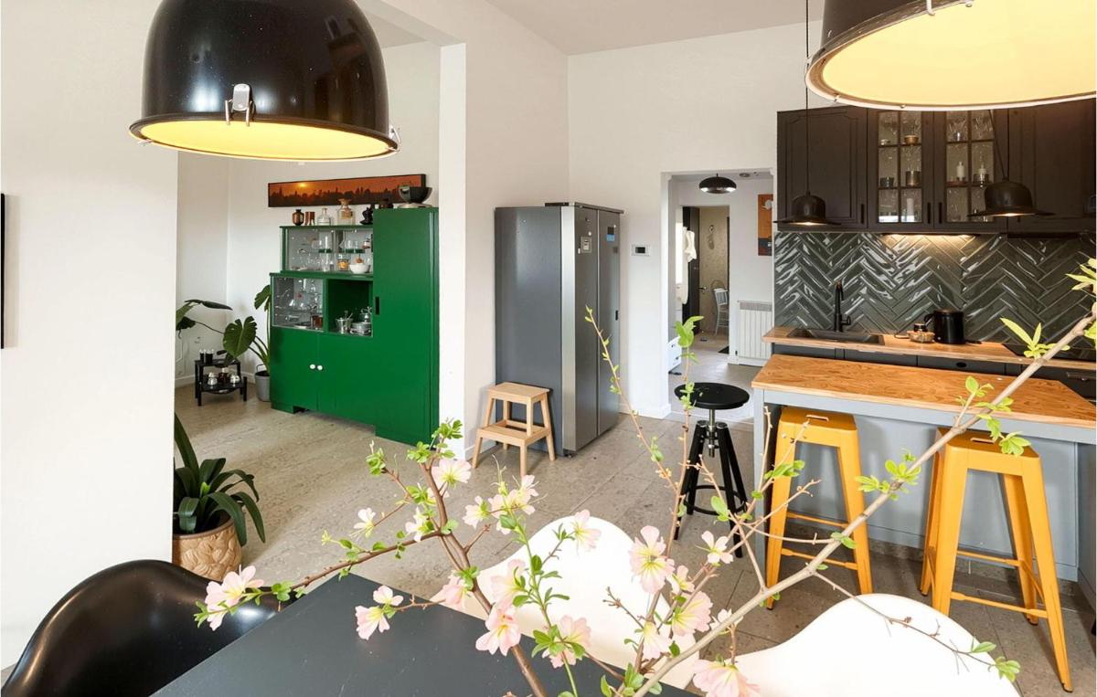 Stunning Home In Petrijevci - Housity